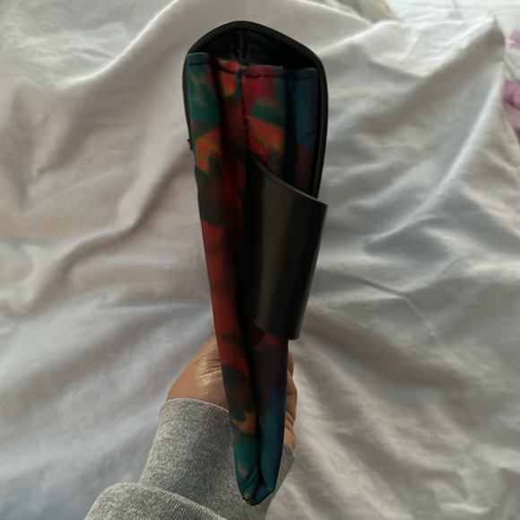 Zara • Trafaluc Collection Envelope Clutch - Picture 4 of 7